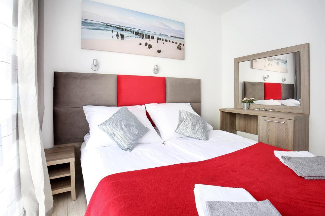 ミエルノApartament Red Mielnoアパートメント エクステリア 写真